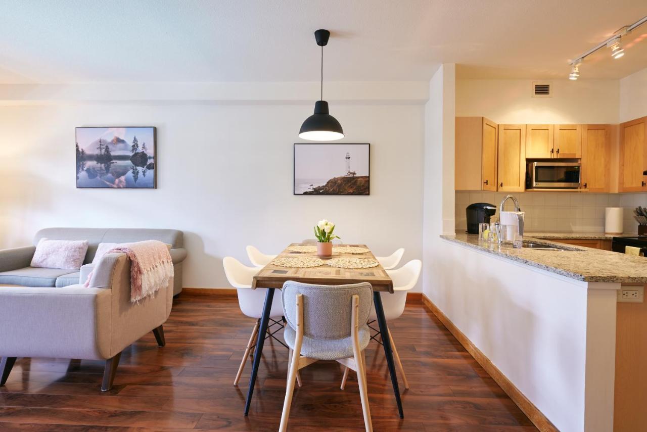 Mtn View Escape With King Size Bed With Outdoor Pool - Banff Pass Included! Leilighet Canmore Eksteriør bilde