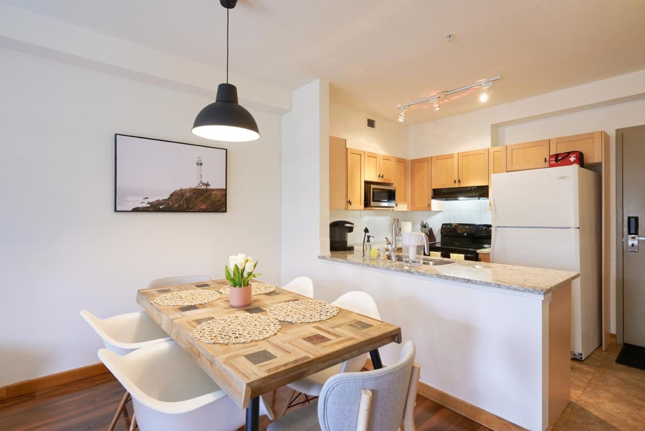 Mtn View Escape With King Size Bed With Outdoor Pool - Banff Pass Included! Leilighet Canmore Eksteriør bilde